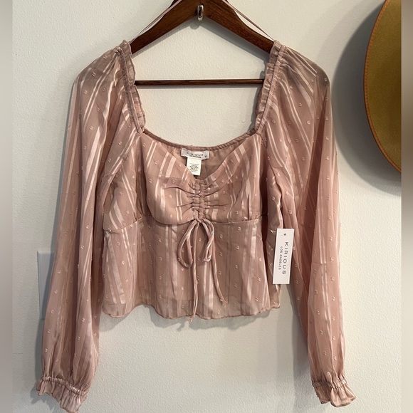Kirious Tops - NWT Kirious Rose Gold Crop Top